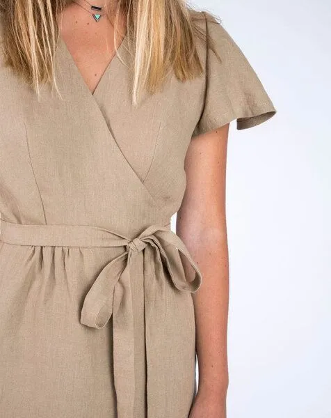 Aatise Aatise 100% Leinen-Wickelkleid mit Schmetterlingsärmeln Zargot, Beige, – Produktbild 1 von 4