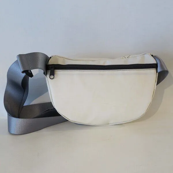 Leonca Leonca Upcycling Hip Bag aus Segel mit Hamburg-Druck in 3 Größen – Produktbild 3 von 4
