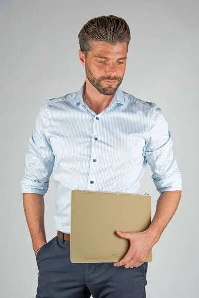 GREVIRO GREVIRO Dokumentenmappe aus Kaktusleder (vegan) - passend auch für MacBook, iPad & Co., Beige, – Produktbild 1 von 3