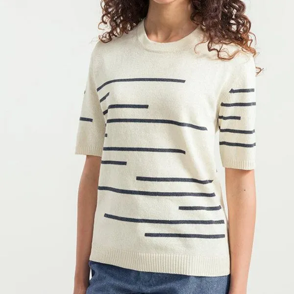 Rifò - Circular Fashion Made in Italy Rifò - Circular Fashion Made in Italy Clio Kurzarm-Pulllover aus recykelter und Bio-Baumwolle, Ecru, – Produktbild 1 von 2