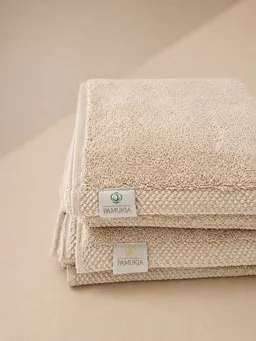Pamukia Badset in Beige für 2 Personen aus 100 % Bio-Baumwolle | Kollektion Essence | Pamukia – Produktbild 1 von 1