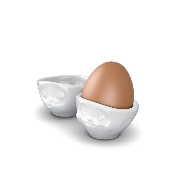 FIFTYEIGHT PRODUCTS FIFTYEIGHT PRODUCTS Küssender Eierbecher aus Porzellan – Produktbild 1 von 4