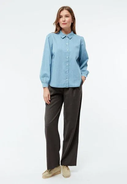 Givn Berlin Givn Berlin Jeansbluse GBLYRA in elegantem Schnitt, Light blue, – Produktbild 2 von 4