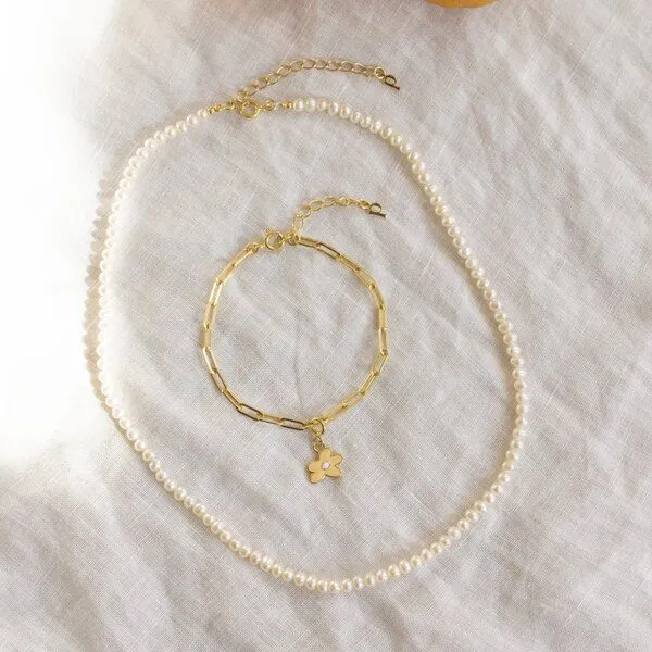 Paeoni Colors Paeoni Colors Blumen-Anhänger aus 18k Gold Vermeil, 925 Sterling Silber – Produktbild 4 von 4