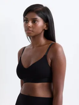 erlich textil erlich textil Casual Cotton Bralette + String Set für Frauen aus Baumwolle in schwarz – Produktbild 1 von 1