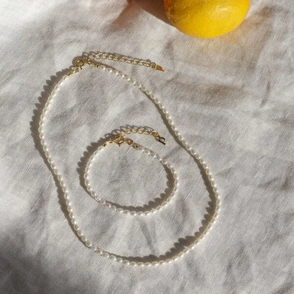 Paeoni Colors Paeoni Colors Klassisches Perlenarmband aus Süßwasserperlen und 18k Gold Vermeil, 925 Sterling Silber – Produktbild 3 von 4