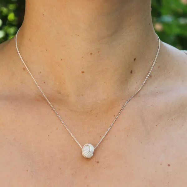 pakilia pakilia Silber Kette Knoten verschlungen Fair-Trade und handmade – Produktbild 3 von 4