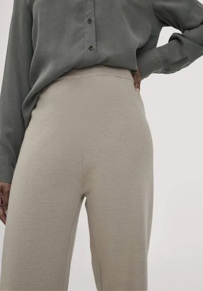 hessnatur hessnatur Strick Hose Relaxed aus Bio-Merinowolle und Bio-Baumwolle, Taupe, – Produktbild 2 von 4
