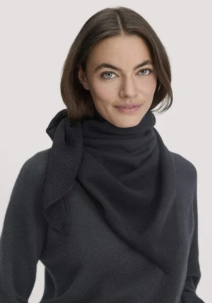 hessnatur hessnatur Dreieckstuch BETTER RECYCLING aus reinem Kaschmir, Schwarz, – Produktbild 1 von 3