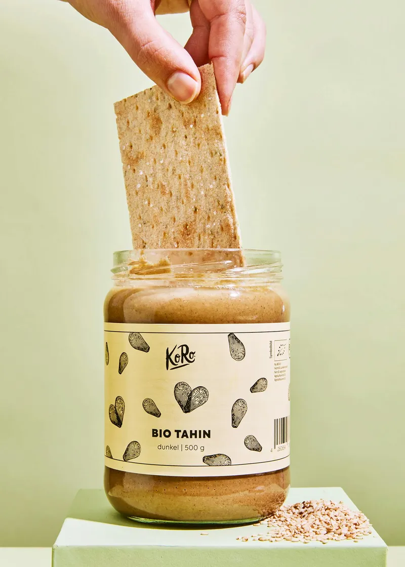 KoRo Dunkles Bio Tahini 500 g – Produktbild 5 von 5