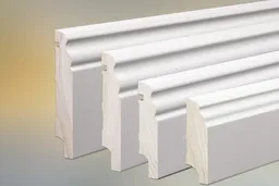 woodstore24 Sockelleiste Massivholz weiß für Parkett und Massivholzdielen, Berliner Profil, 60 x 20 mm, weiß (RAL 9016) lackiert, fallende Längen 100 - 290 cm – Produktbild 1 von 1