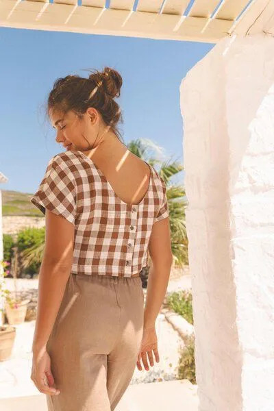 AmourLinen AmourLinen Leinen-Crop-Top mit Knöpfen LISA, Mokka-gingham, – Produktbild 4 von 4
