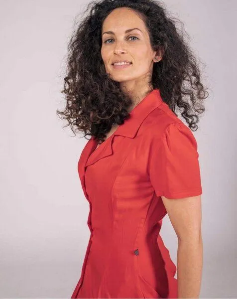 Aatise Aatise Zerna Hemdblusenkleid midi Länge aus 100% EcoVero, kurzarm, Rot, – Produktbild 3 von 4