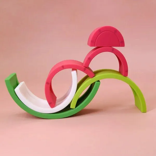 PETIKIDS PETIKIDS Montessori-Lernspielzeug – Stapelbare Wassermelone aus Silikon – Produktbild 3 von 4
