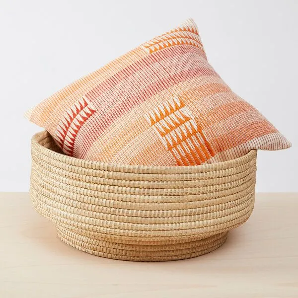 By Native By Native Großer Korb Dengu aus Palmfaser, handgeflochten – Produktbild 2 von 4