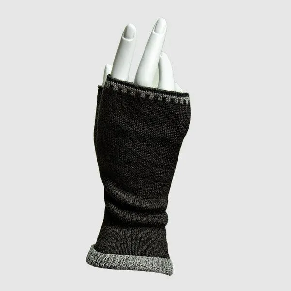 LANARTO slow fashion LANARTO slow fashion Pulswärmer zweifarbig gestrickt aus Merinowolle, Schwarz (graphit), – Produktbild 1 von 2
