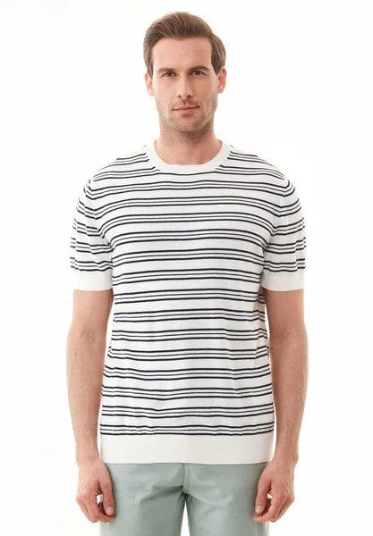 ORGANICATION ORGANICATION Feinstrick-T-Shirt aus Bio-Baumwolle mit Streifen, Off white/navy, – Produktbild 1 von 3
