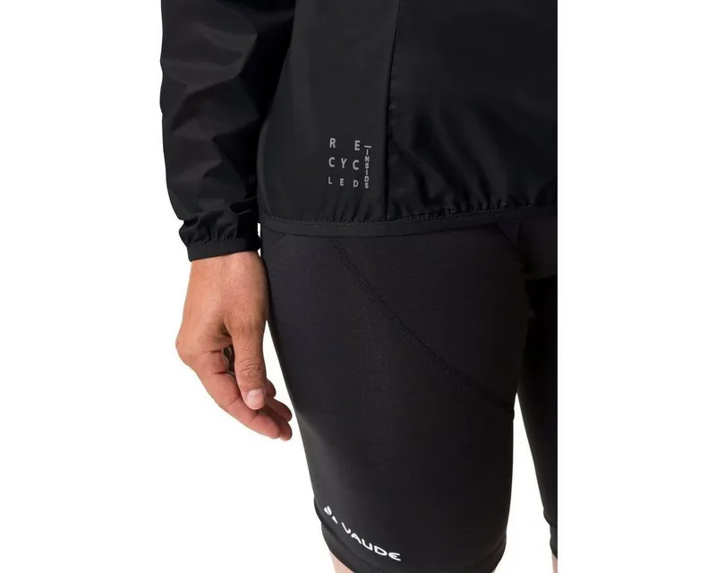 Vaude Vaude Fahrradjacke Women's Matera Air Jacket Leichte Damen-Windjacke für Radsport, wind- und wasserabweisend, Schwarz, – Produktbild 4 von 4