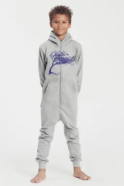 Peaces.bio - handbedruckte Biomode Peaces.bio - handbedruckte Biomode Jumpsuit Windy Tree Kinder – Produktbild 1 von 1