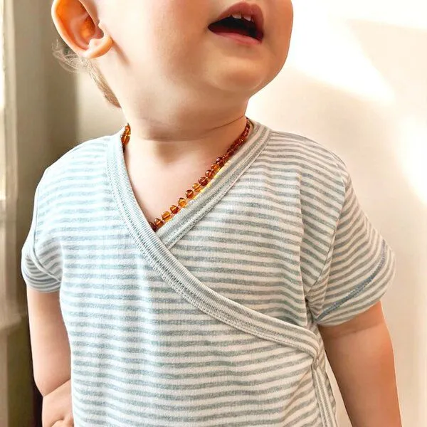 OrganicEra Baby S/S Kimono Body gestreift 'OrganicEra' aus Bio-Baumwolle, Grün, – Produktbild 1 von 3