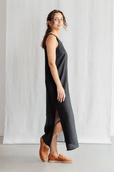 Jyoti - Fair Works Jyoti - Fair Works Hanf/Tencel Midikleid Arohi, Schwarz, – Produktbild 3 von 4
