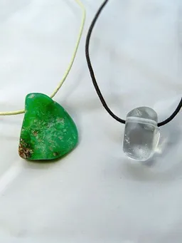 OneWorldMinerals OneWorldMinerals Therapiestein Anhänger-Set "Sanfte Reinigung" – Produktbild 1 von 1