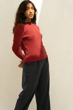 Näz Näz Damen vegan Rollkragenpullover Ava Bordeaux – Produktbild 1 von 1