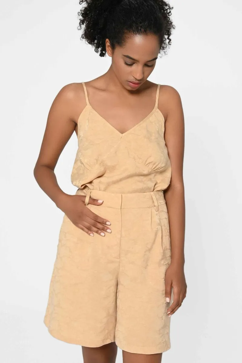 Lovjoi LOVJOI Damen vegan Shorts Cabanaa Brown Sugar, Hellbraun, – Produktbild 2 von 2
