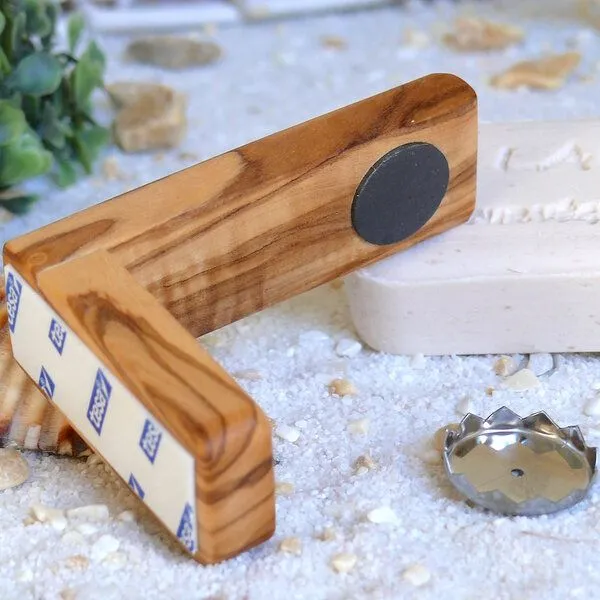 Olivenholz erleben Olivenholz erleben Magnetseifenhalter 9 cm inkl. Seifenplättchen aus Olivenholz – Produktbild 4 von 4