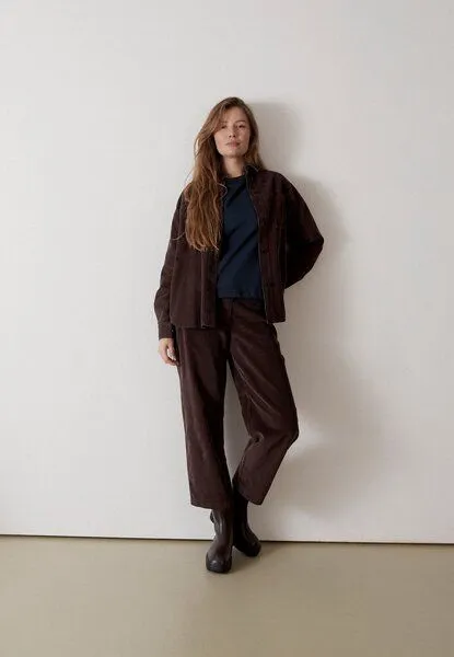 Givn Berlin Givn Berlin Cordhose GBCORALIE in eleganter Passform aus Bio-Baumwolle, Coffee brown, – Produktbild 1 von 4