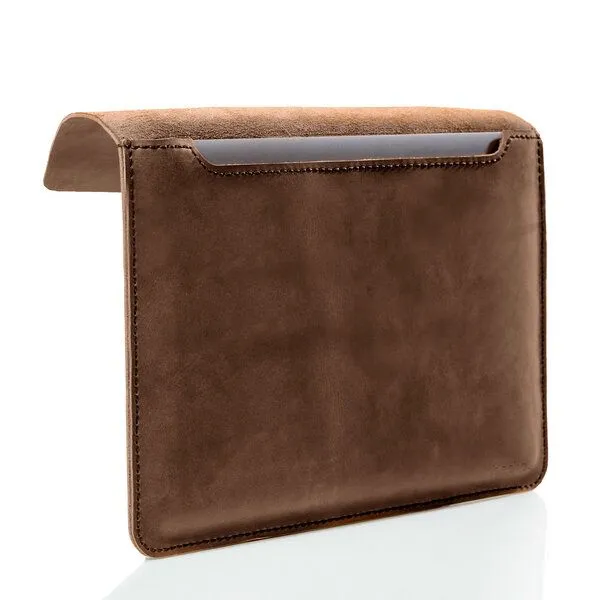 hecho. hecho. Leder Hülle für MacBook Air 13" (M1 - M3) | „Pablo“ | Handmade & Fair (Ledertasche) – Produktbild 3 von 4