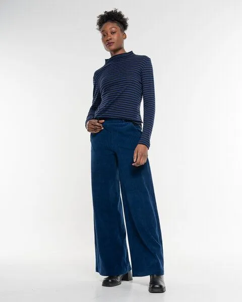 Alma & Lovis Alma & Lovis Turtleneck Ringelshirt aus softer Bio-Baumwolle | Ringel Turtleneck, Twilight (blau), – Produktbild 2 von 4