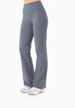 ORGANICATION ORGANICATION Damen vegan Hose Lavinn Soft Indigo – Produktbild 1 von 1
