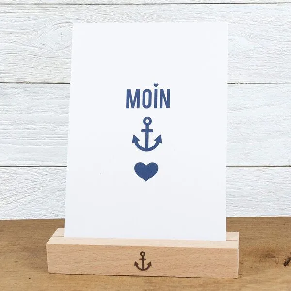 Bow & Hummingbird Bow & Hummingbird Maritime Postkarte "Moin-Anker-Herz" aus Recyclingpapier – Produktbild 1 von 2