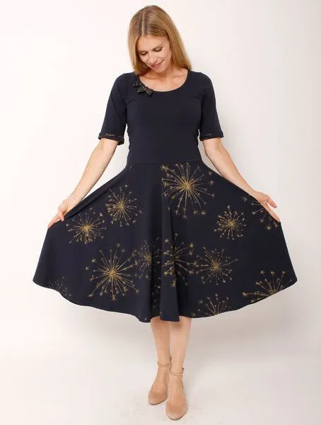 Peaces.bio - handbedruckte Biomode Peaces.bio - handbedruckte Biomode Bio-Tanzkleid "Kümmelzauber", Nachtblau, – Produktbild 1 von 3
