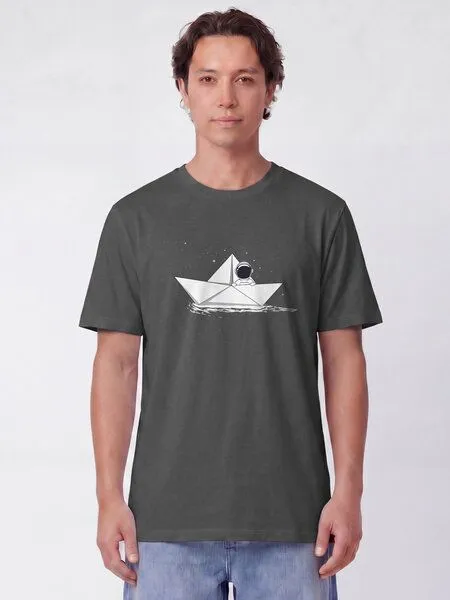 watapparel watapparel T-Shirt Unisex Astronaut in paper boat, Anthracite, – Produktbild 2 von 2