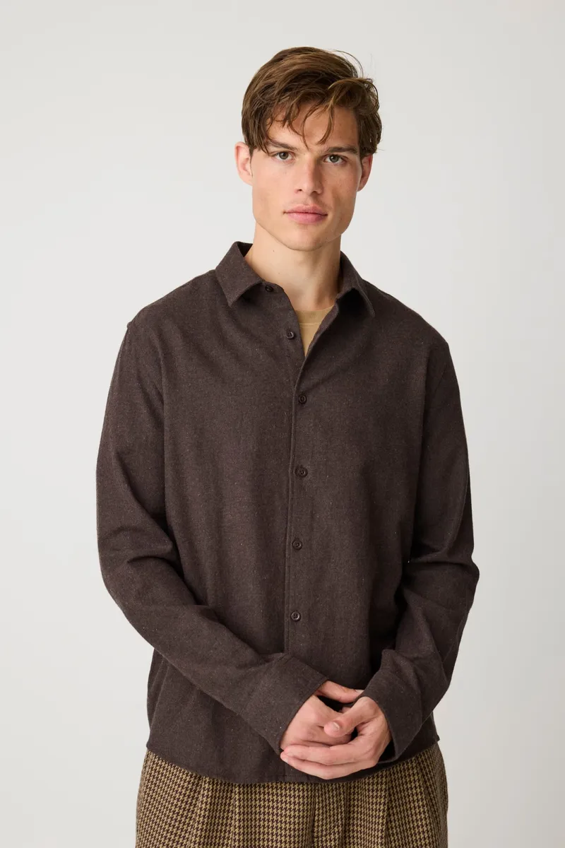 KnowledgeCotton Apparel KnowledgeCotton Apparel Herren vegan Hemd Dune Regular Aus Flanell Farbe Chocolate Torte, Braun, – Produktbild 2 von 2