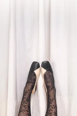 NAE NAE Damen vegan Ballerinas Pam Veganes Öko-Leder Beige/Schwarz – Produktbild 1 von 1