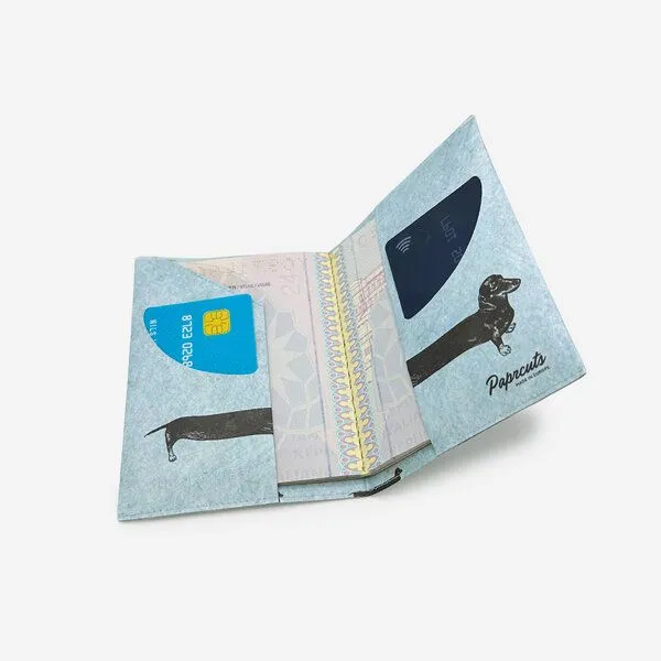 paprcuts paprcuts RFID Reisepasscover, Sausage dog (blau), – Produktbild 3 von 3