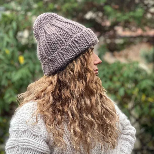 PANAPUFA PANAPUFA Handgestrickte Chunky Beanie – 100 % Merinowolle, Taupe braun, – Produktbild 1 von 4