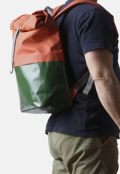 7clouds 7clouds Rolltop-Rucksack Nomo 7.1, Jungle green-orange, – Produktbild 2 von 4