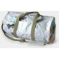 REFISHED fair fashion REFISHED fair fashion Tasche 'SPORTY BAG' - upcycelte Fischfuttersäcke, #fish blau-aqua (blau), – Produktbild 1 von 2