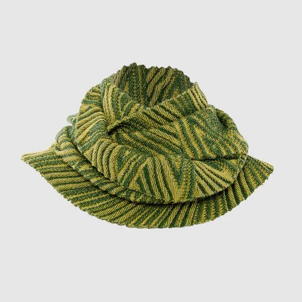 LANARTO slow fashion LANARTO slow fashion Loop-Schal Twist gestrickt aus mulesingfreier Merinowolle, Gelb, – Produktbild 3 von 4