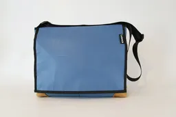 Leonca Leonca Taschen aus Turnmatte & Turnbockleder in 5 Größen – Produktbild 1 von 1