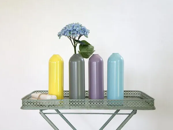 werkvoll by Lena Peter werkvoll by Lena Peter Recycling Feuerlöscher Kerzenhalter/Vase FIRE - farbig, Pastellviolett, – Produktbild 3 von 4