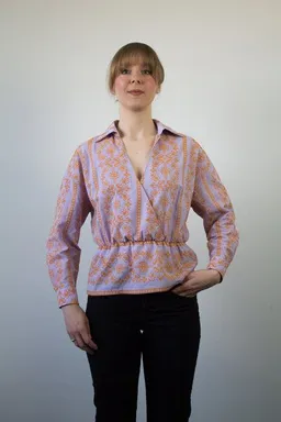 Skrabak Skrabak bestickte Bluse aus Bio-Baumwolle – Produktbild 1 von 1