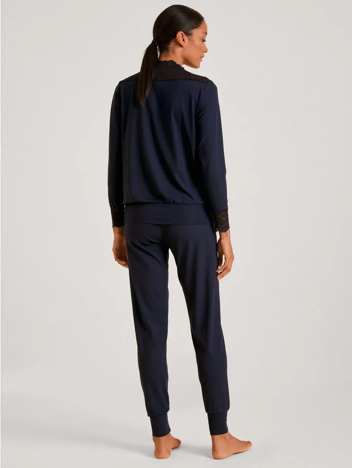 CALIDA CALIDA Pyjama Elegant Dreams Damen (2 tlg) seidig weich, elastisch mit Spitze, Blau, – Produktbild 3 von 5