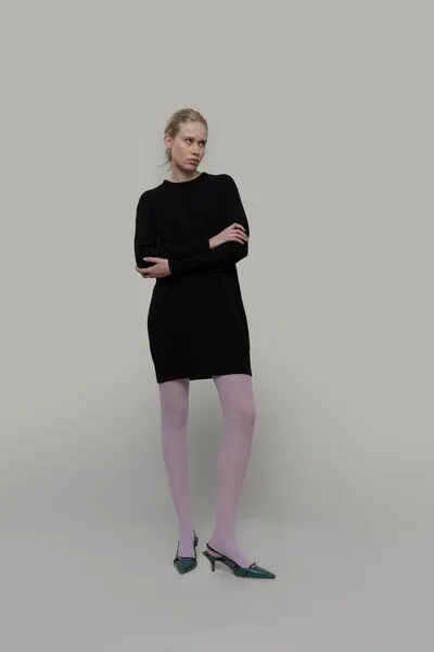 Rifò - Circular Fashion Made in Italy Rifò - Circular Fashion Made in Italy Strickkleid aus recycelter Kaschmirwolle Modell: Selvaggia, Schwarz, – Produktbild 2 von 3