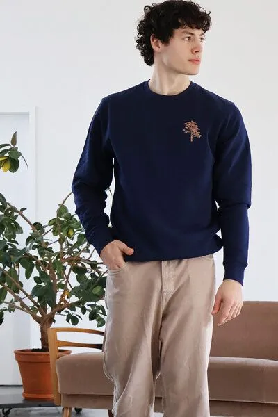 Kultgut Kultgut Tree in echter Woodoptik/ Vegan - Pullover flauschig & gemütlich, Dunkelblau, – Produktbild 2 von 4