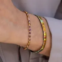 juni juni Herbstliches Kristall Perlenarmband "Golden Hour" mit verstellbarer Verschluss-Schiebeperle aus recyceltem Gold – Produktbild 1 von 1